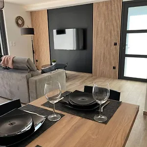 https://maison-cosy-allauch.fr-provencehotel.com